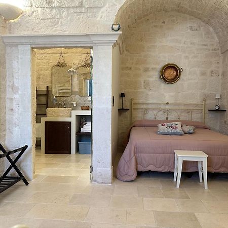 Suite La Petra Челье-Мессапика Экстерьер фото